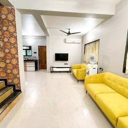 Corner House, Lonavla By Meheru-4 Bhk Villa With Pool المظهر الخارجي الصورة